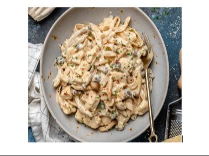 باستا دجاج مع المشروم