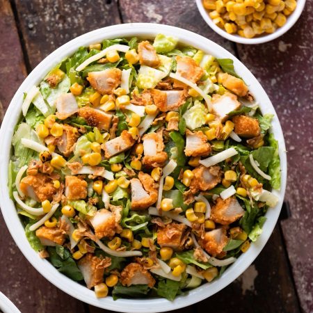 سلطة خاصة  (دجاج / أفوكادو)